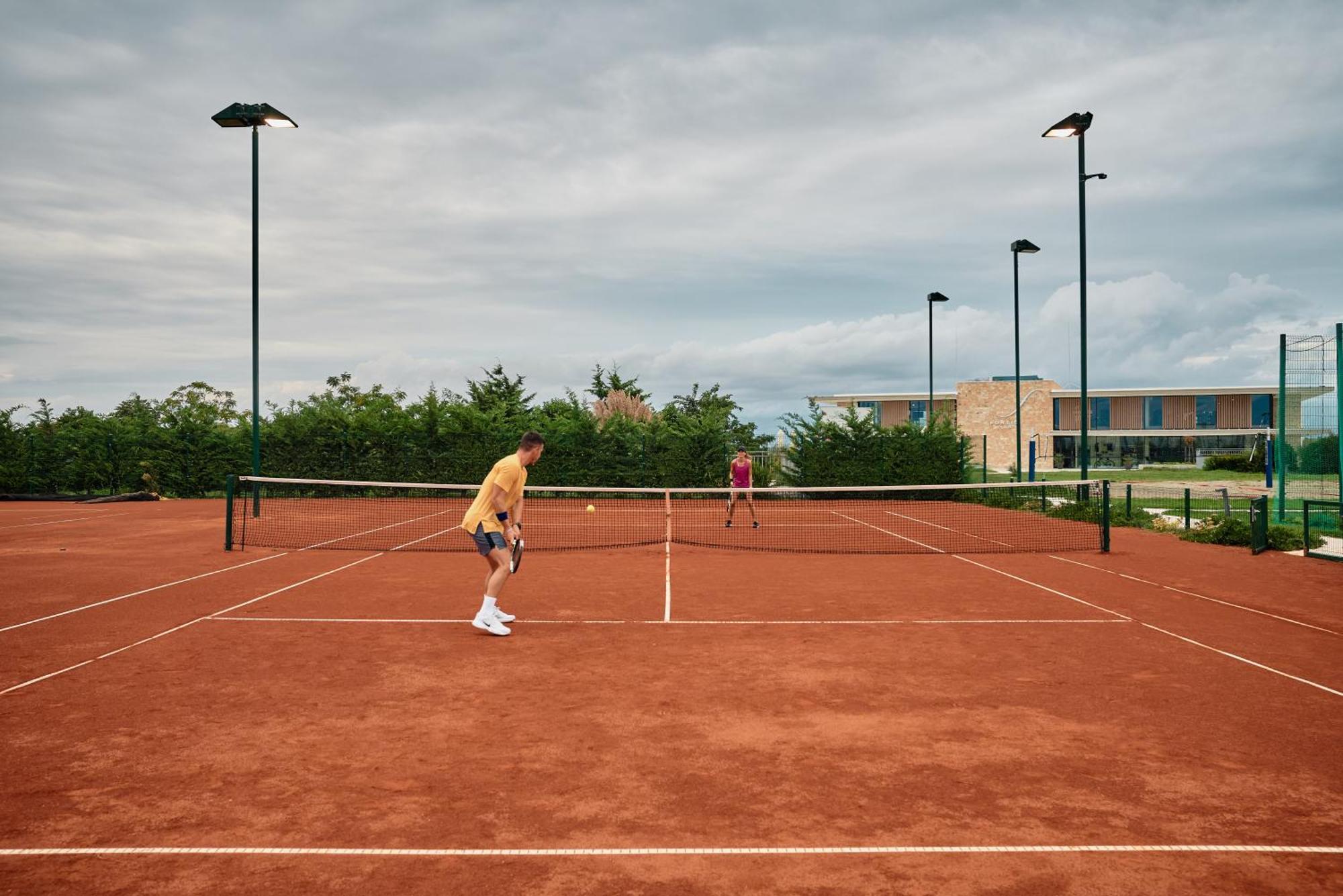 Falkensteiner Family Hotel Diadora Petrcane Buitenkant foto Tennis